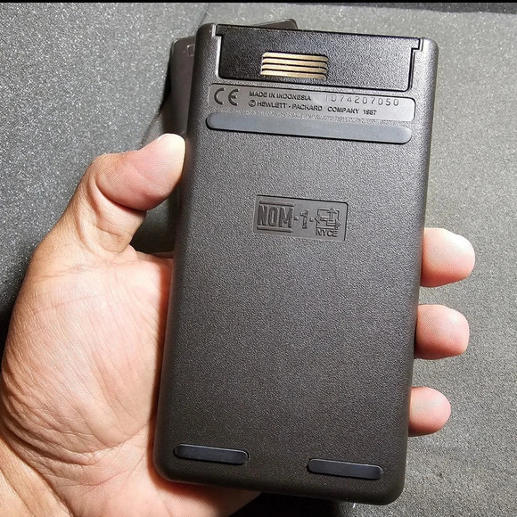 Hewlett Packard HP 20 S Scientific Calculator w/ Slip Case Tested & Works - Picture 4 of 7